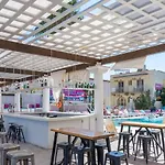 Quayside Village Hotel (Adults Only)